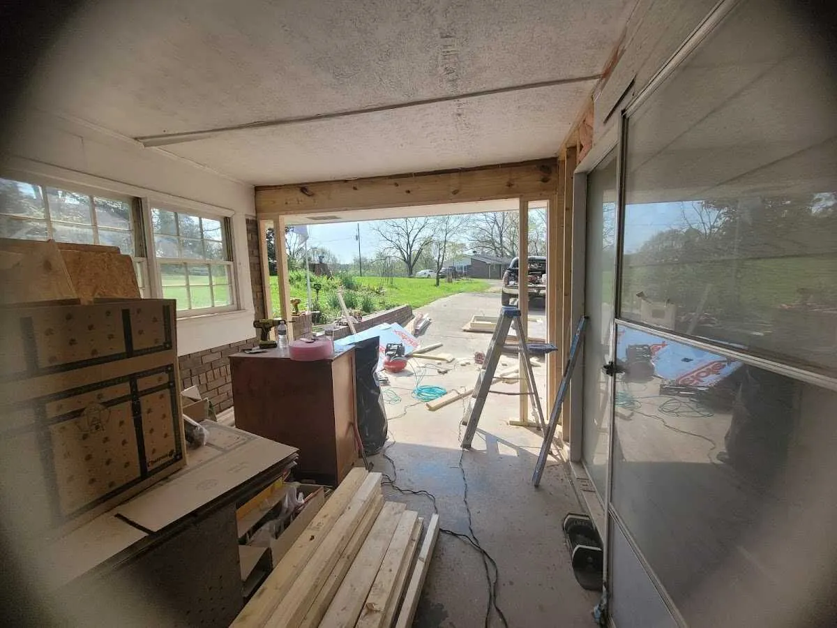 Air movers and dehumidifier for Drying & Dehumidification in Compton